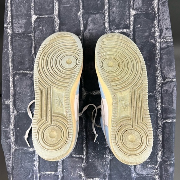 Vintage NIKE Air Force 1 Low Baby Sky Blue & White on Gum & Green - Picture 11 of 15